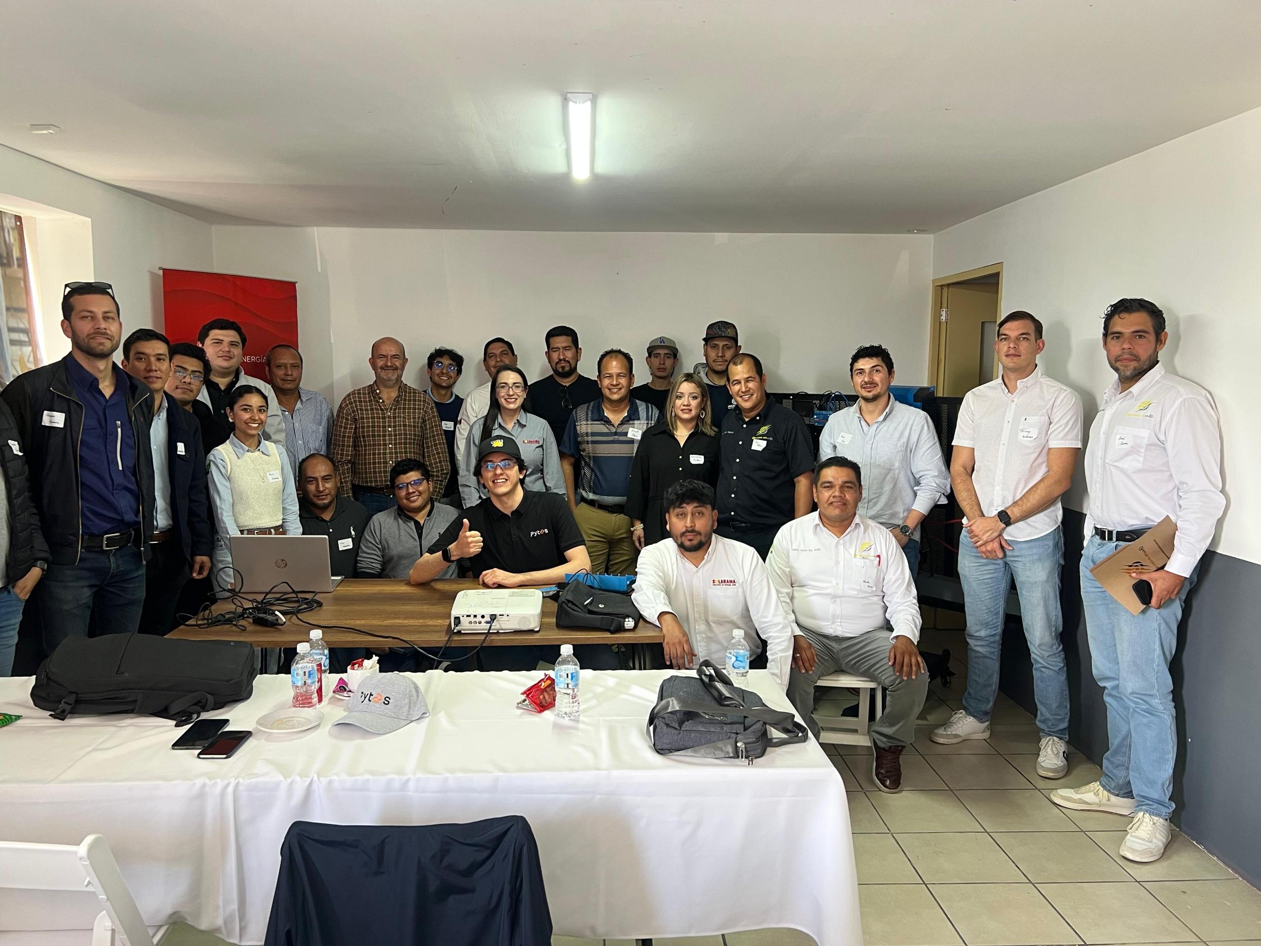 Pytes se asocia con Solarama para brindar capacitaci&oacute;n a instaladores y soporte de incorporaci&oacute;n