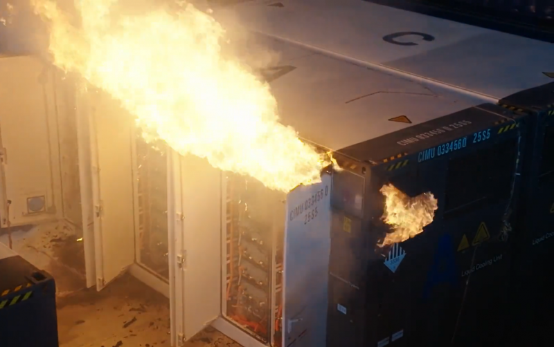 Evoluci&oacute;n de UL 9540A y NFPA 855 en 2026: Pruebas de seguridad contra incendios para sistemas de almacenamiento de energ&iacute;a.