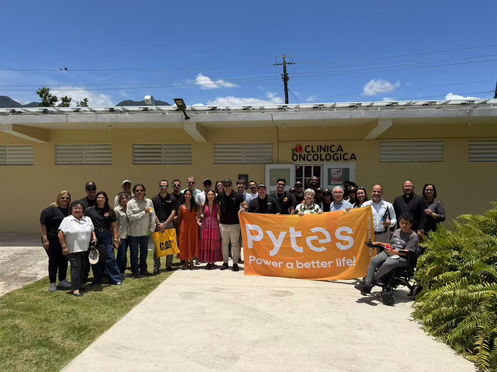 Impulsando la esperanza en las monta&ntilde;as: Pytes Care apoya una microrred donada para la Fundaci&oacute;n Ven-Rose Health House.